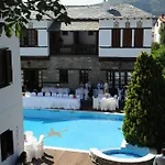 Hotel Archontiko Naoumidi 4*