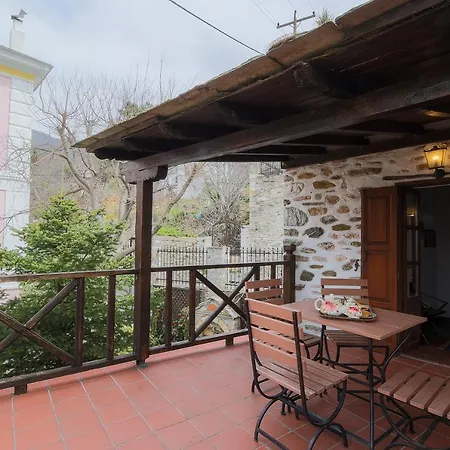 Archontiko Naoumidi Hotel