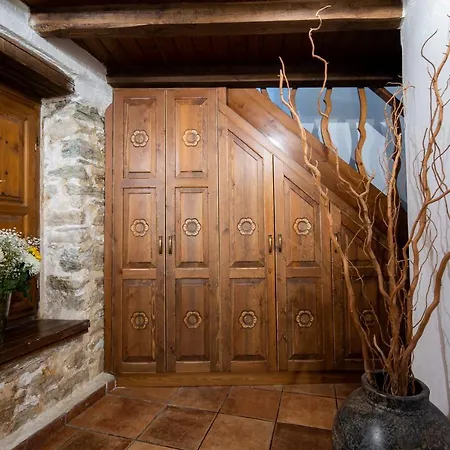 Archontiko Naoumidi ホテル ポルタリア