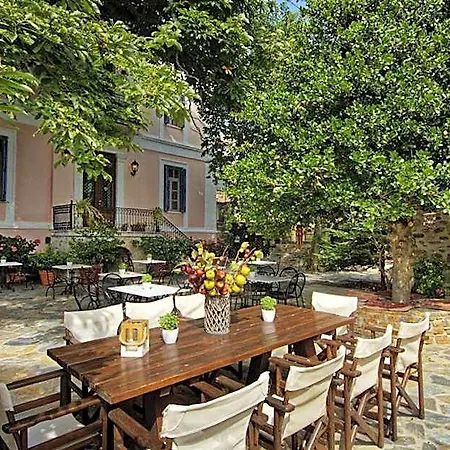 Hotel Archontiko Naoumidi Portaria (Magnesia)