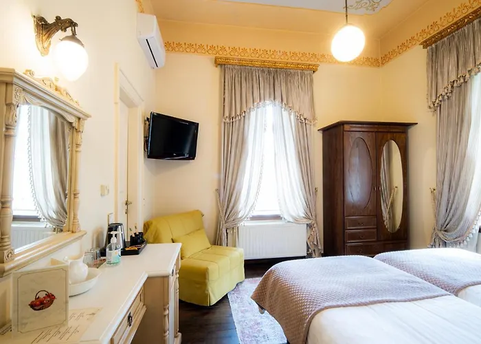 阿肯提克纳欧米迪酒店