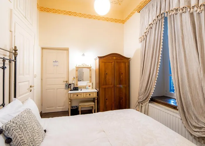 阿肯提克纳欧米迪酒店