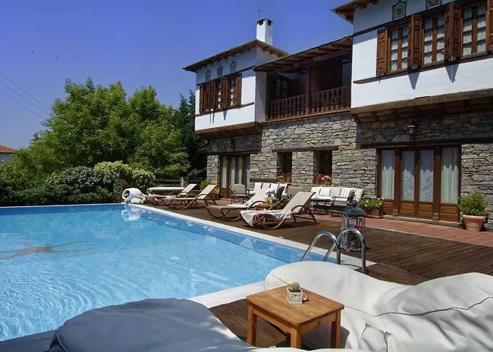 阿肯提克纳欧米迪酒店 4*